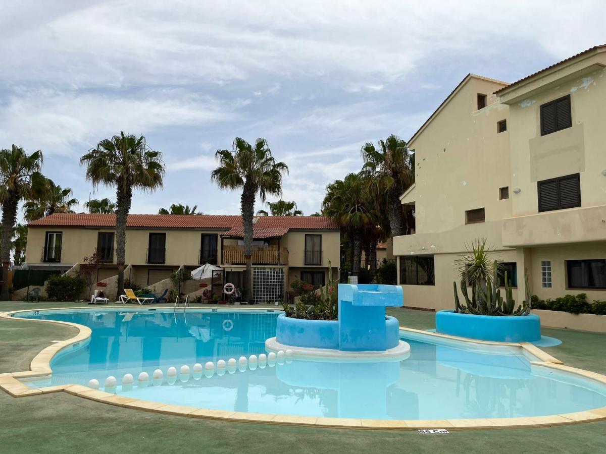Surf & Chill Bungalow 69, Quiet Green Oasis With Community Swimmingpool Parque Holandes Exterior foto